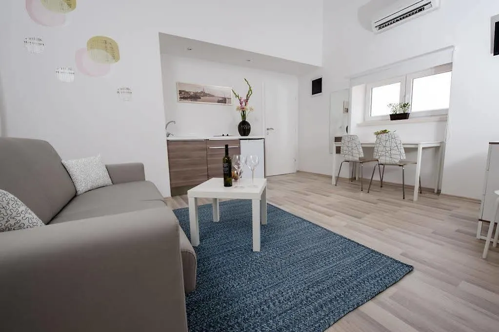 Apartments La Casa Di Loreto Rovinj Croatia